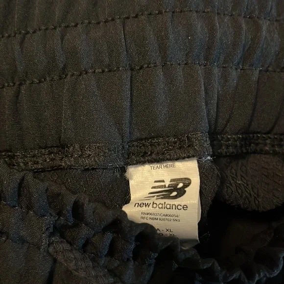 New Balance Lightweight Joggers - Picture 6 of 8